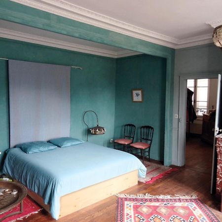 Bed and Breakfast L'Escalier Des Reves Saint-Sauveur-en-Puisaye Esterno foto