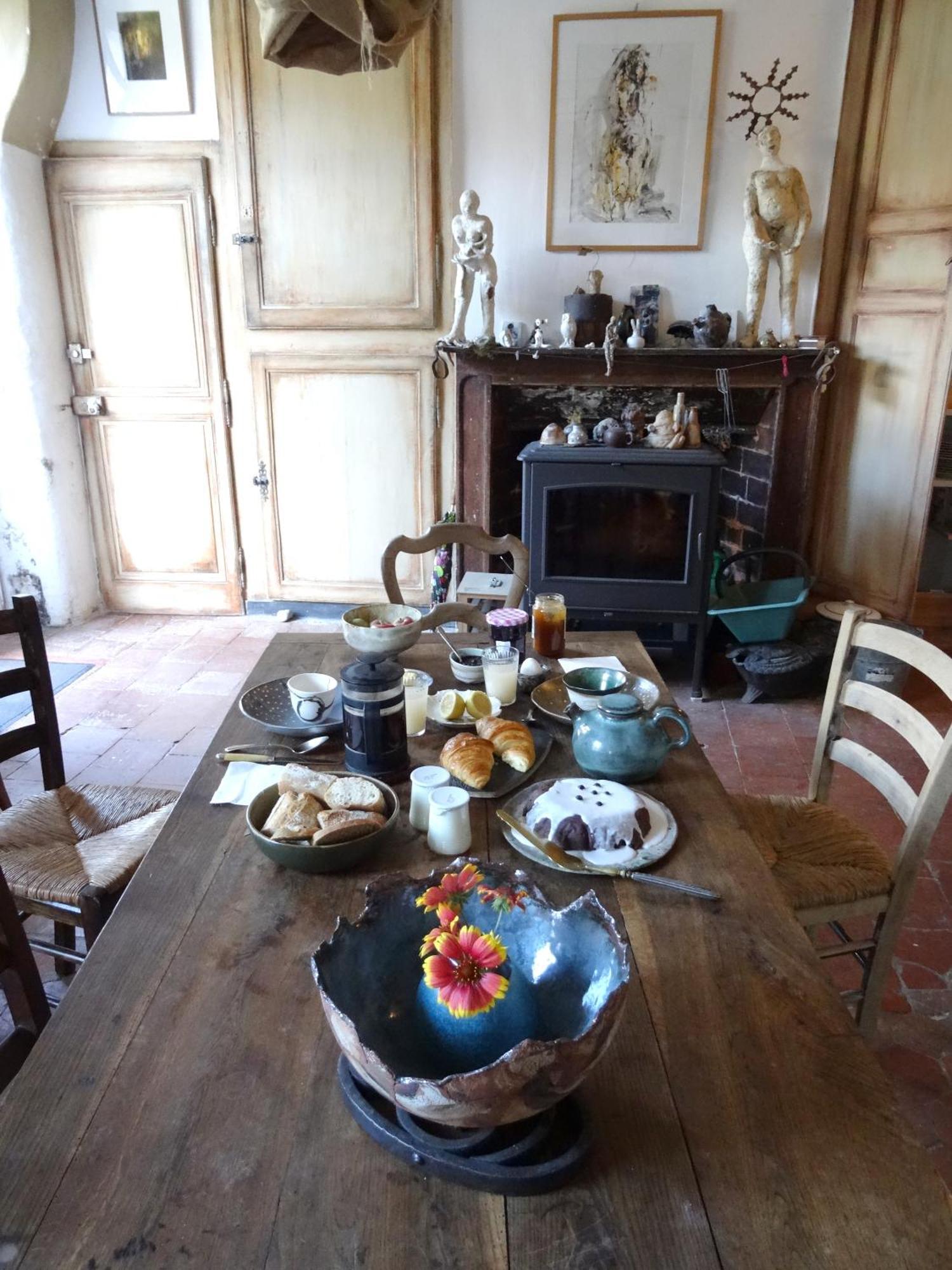 Bed and Breakfast L'Escalier Des Reves Saint-Sauveur-en-Puisaye Esterno foto